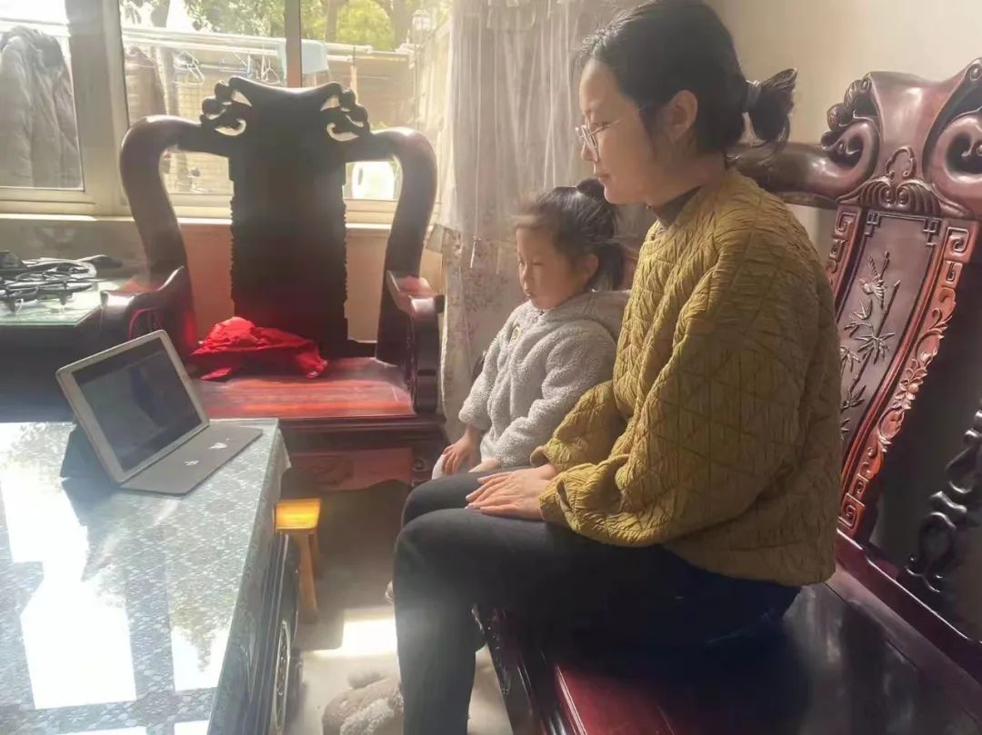 云端暖星,融爱同行!——靖儿康自闭症关爱日公益倡导活动(图100) 云端暖星,融爱同行!——靖儿康自闭症关爱日公益倡导活动(图100)