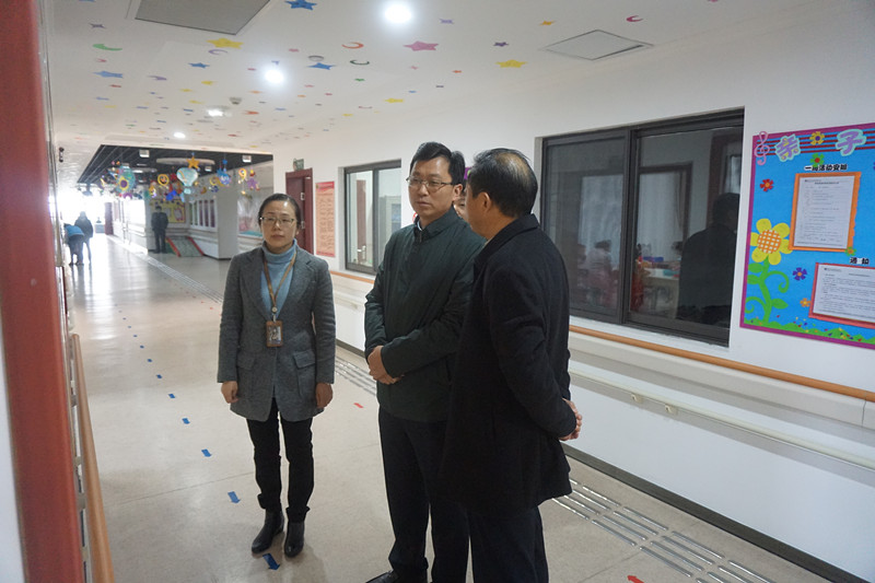 市委组织部部长莅临靖儿康参观指导(图1) 市委组织部部长莅临靖儿康参观指导(图1)