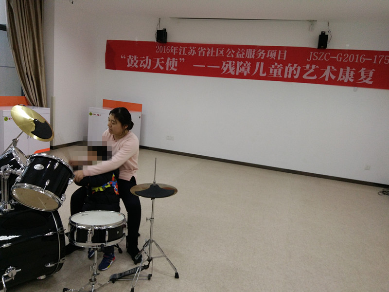 和折翼天使一起在音乐中遨游(图4) 和折翼天使一起在音乐中遨游(图4)